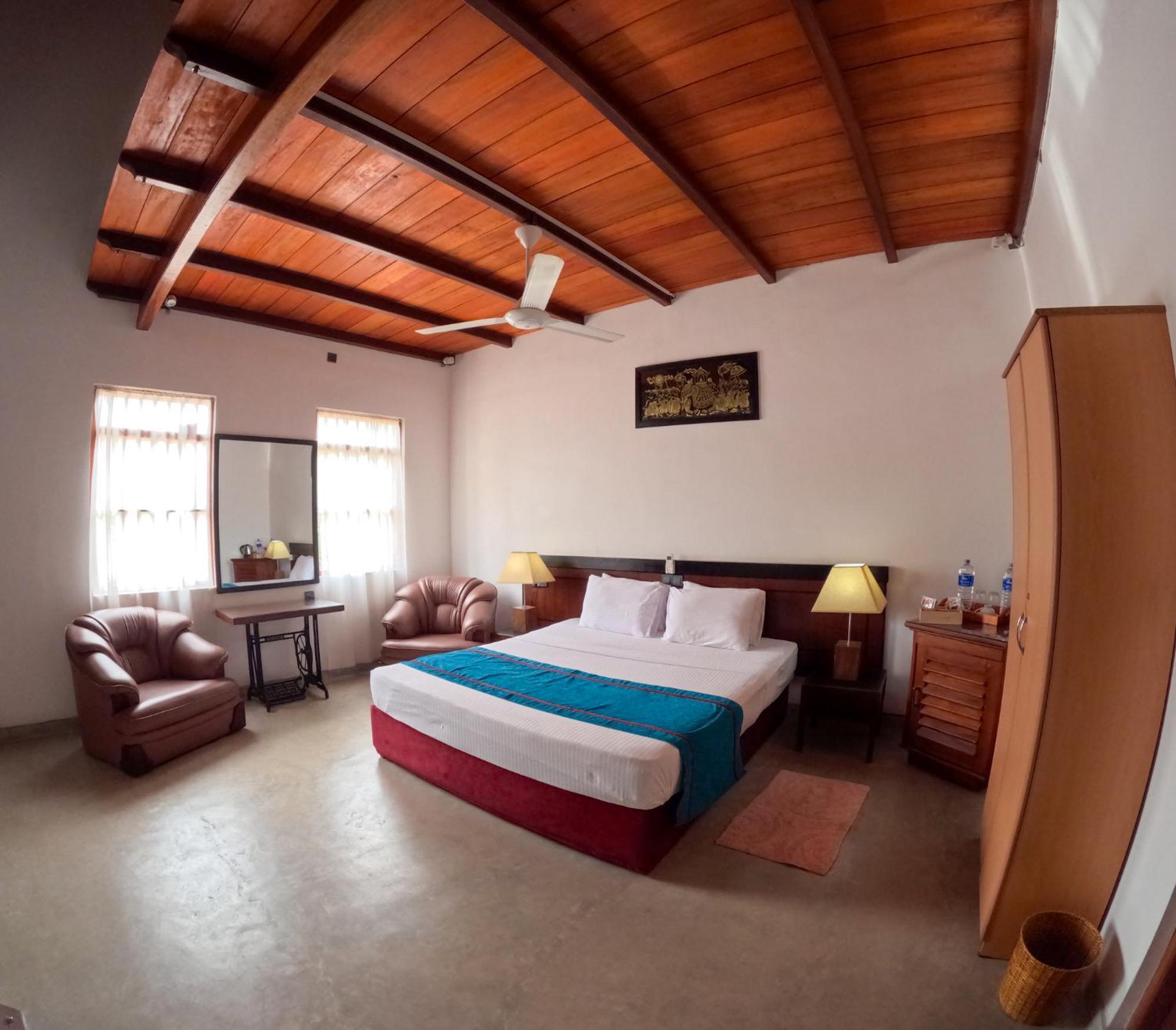 Surfbayvilla Dikwella Sur Exterior foto