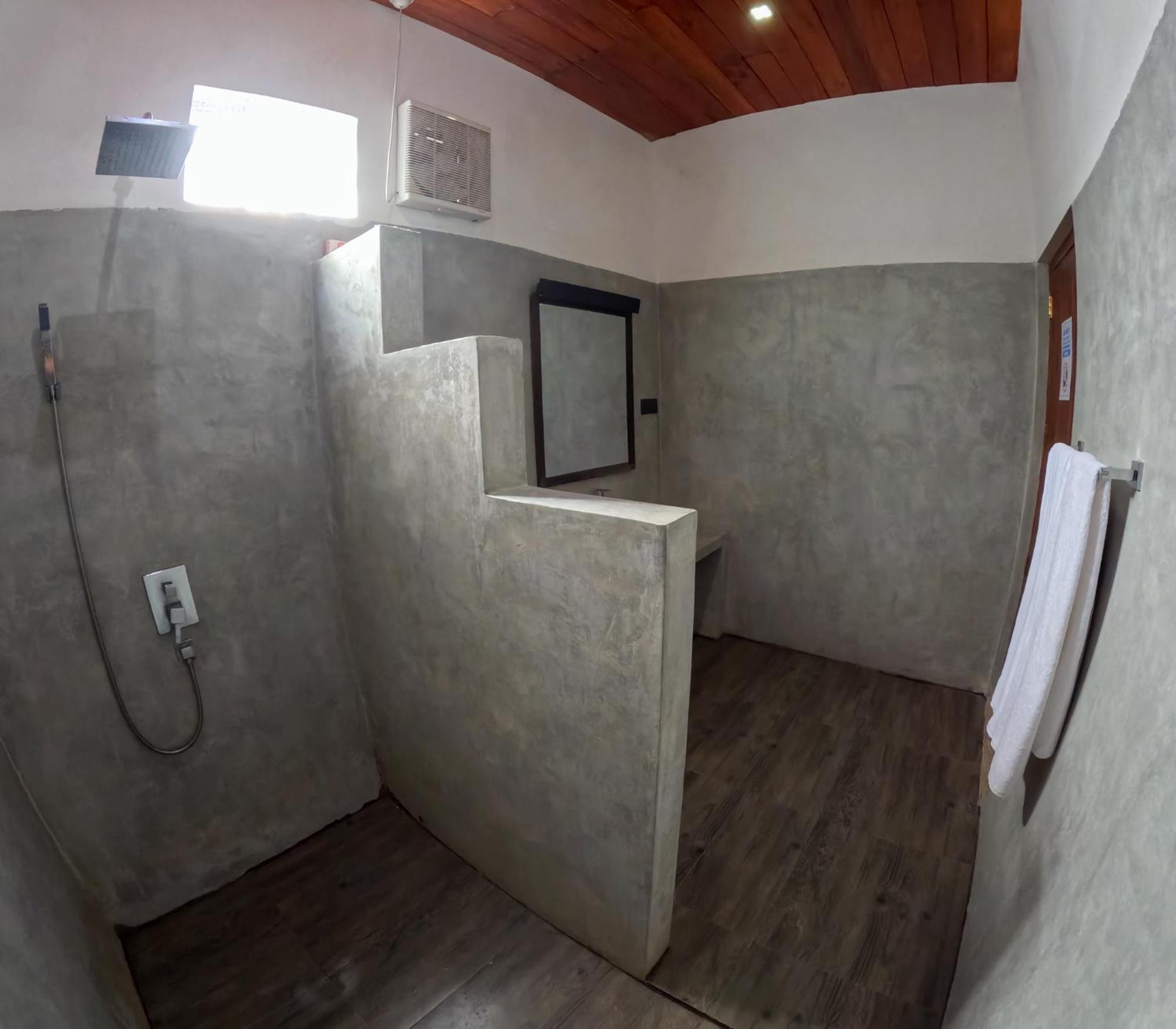 Surfbayvilla Dikwella Sur Exterior foto